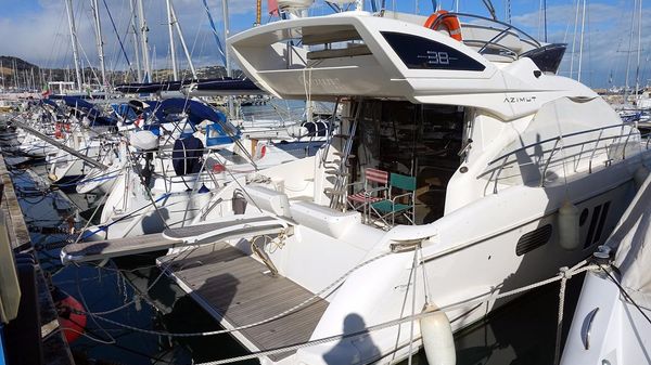 Azimut 38 Fly Bridge