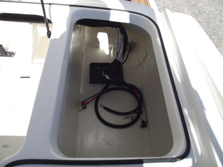 Bayliner VR6-OB image