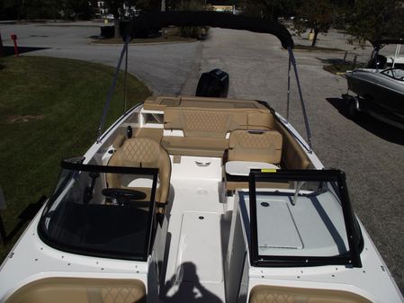 Bayliner VR6-OB image
