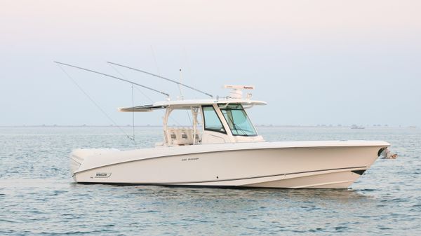 Boston Whaler 350 Outrage 