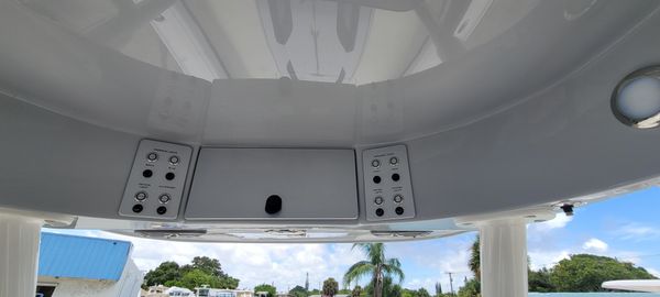 ShearWater 270 CAROLINA SS OPEN BOW image