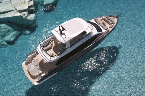 Azimut 62 Fly image