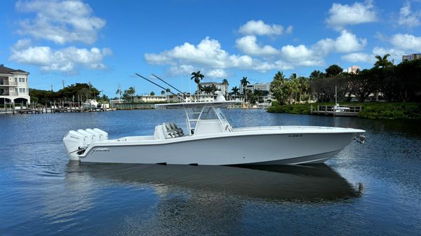 Invincible 39 Open Fisherman