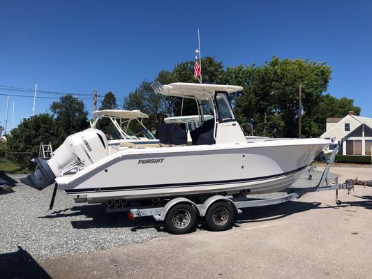 Pursuit C 238 Center Console - main image