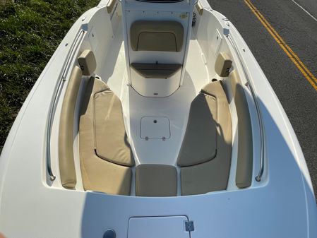 Tidewater 252 CC Adventure image