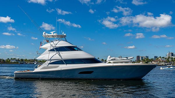Viking 92 Skybridge