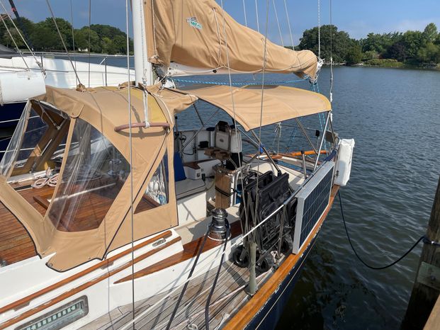 f&c 44 sailboat review