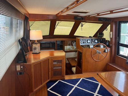 Hi-Star Cockpit Motor yacht image