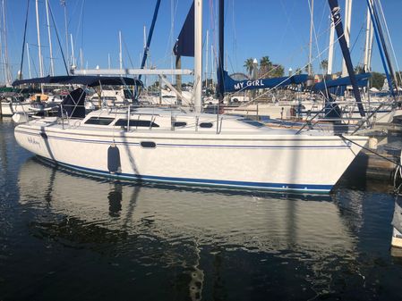 Catalina 320 image