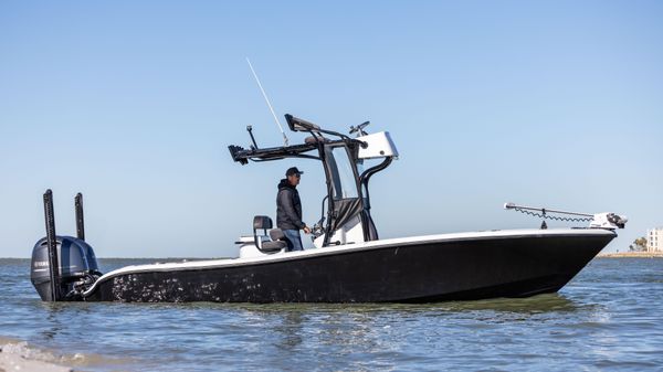 Yellowfin 26 Hybrid 