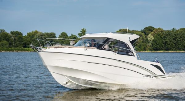 Beneteau BENETEAU ANTARES 7 image