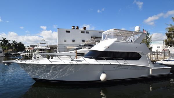 Hatteras 58 C (New Engines)