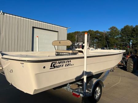 Carolina-skiff E21-DLX-CC image