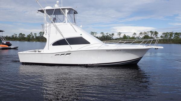 Luhrs 360 Tournament Convertible