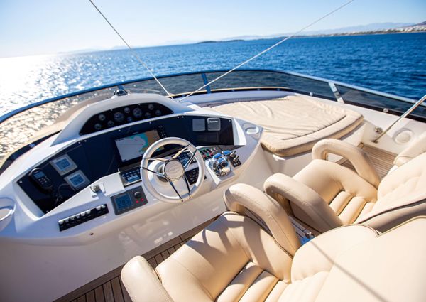 Sunseeker 82 Yacht image