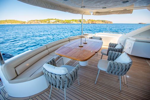 Sunseeker 82 Yacht image