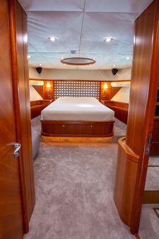 Sunseeker 82 Yacht image