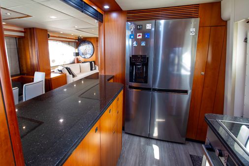 Sunseeker 82 Yacht image