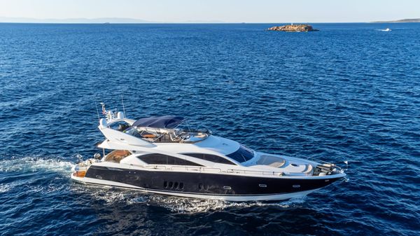 Sunseeker 82 Yacht image