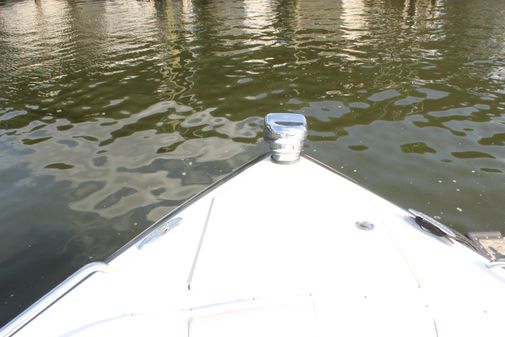 Formula 350 Crossover Bowrider image