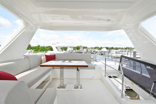 Prestige 590 flybridge image