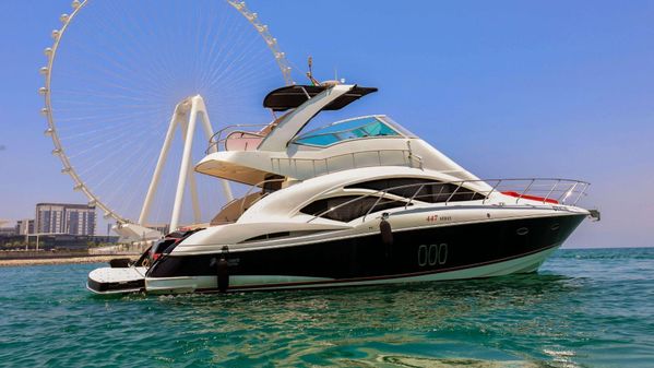 Cruisers Yachts Sport Sedan 447 image