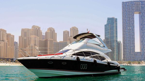 Cruisers Yachts Sport Sedan 447 image