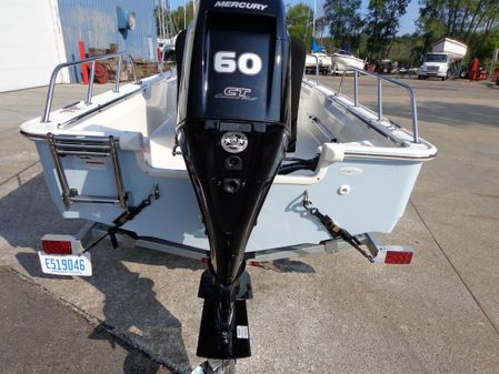 Boston-whaler 150-MONTAUK image