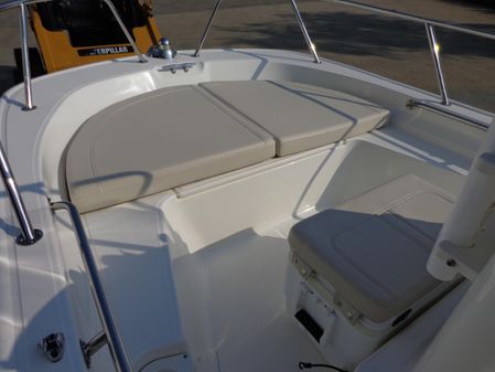 Boston-whaler 150-MONTAUK image