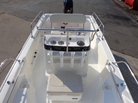 Boston-whaler 150-MONTAUK image