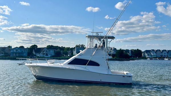 Luhrs 38 Convertible 