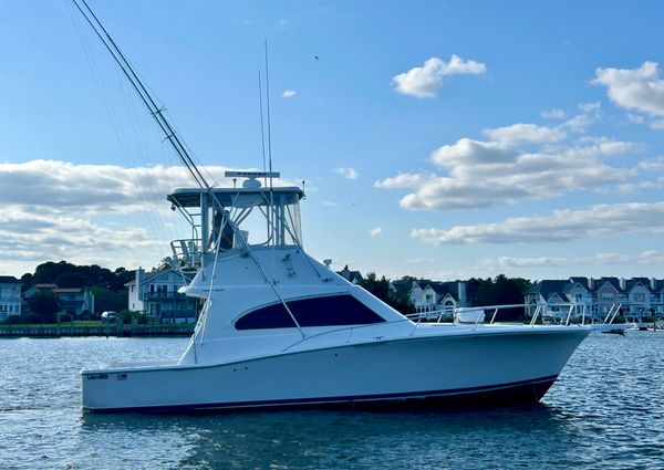 Luhrs 38 Convertible image