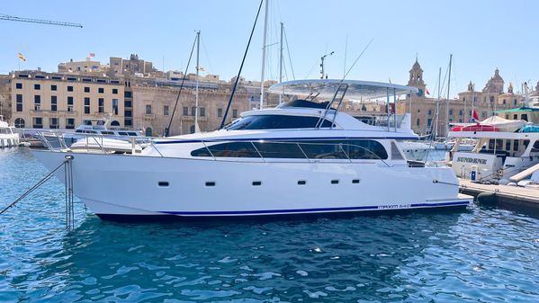 Maxim Yachts 640 image