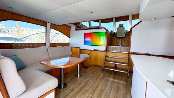 Maxim Yachts 640 image