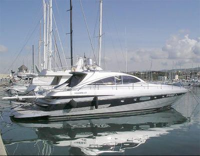 Pershing 65