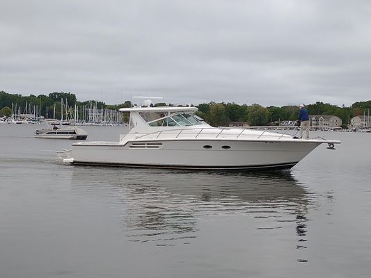 Tiara-yachts 4300-OPEN - main image