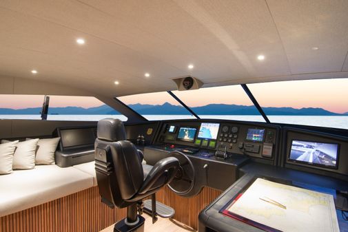 Ferretti Yachts Custom Line 112 image