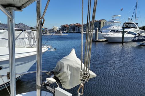 Catalina C380 image