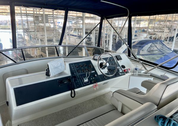 Carver 370-AFT-CABIN-MOTORYACHT image