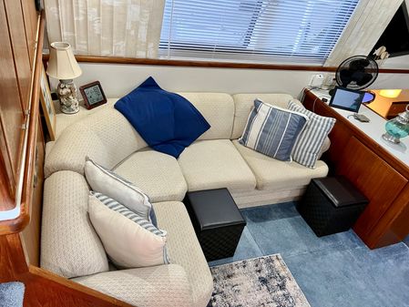 Carver 370-AFT-CABIN-MOTORYACHT image