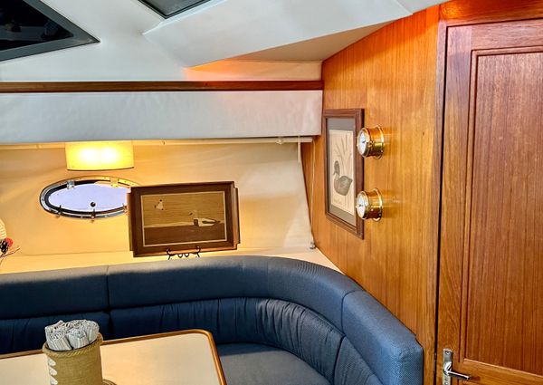 Carver 370-AFT-CABIN-MOTORYACHT image