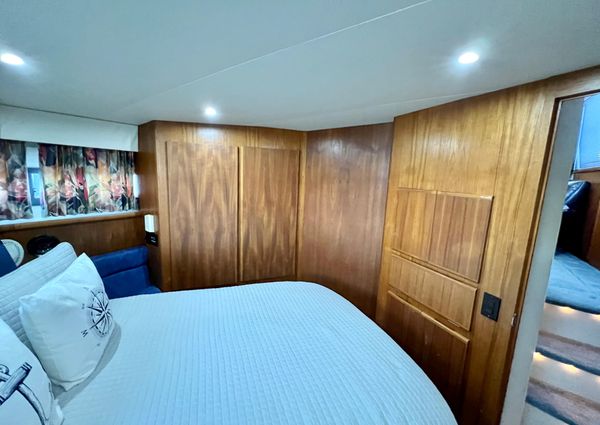 Carver 370-AFT-CABIN-MOTORYACHT image