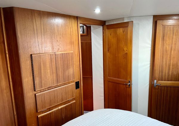 Carver 370-AFT-CABIN-MOTORYACHT image