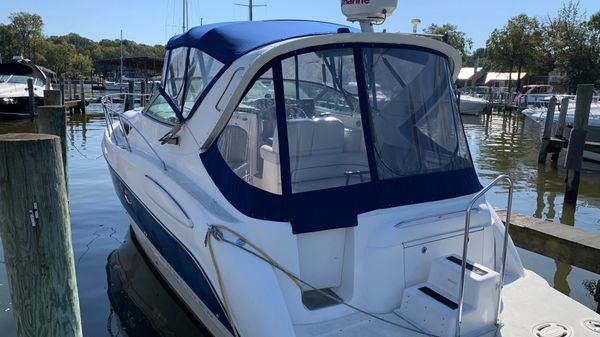 Bayliner 305