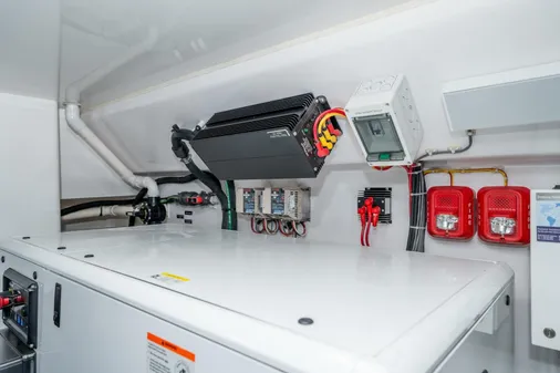 Viking 90 Convertible image