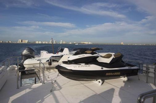 Outer-reef-yachts 860-COCKPIT-MY image