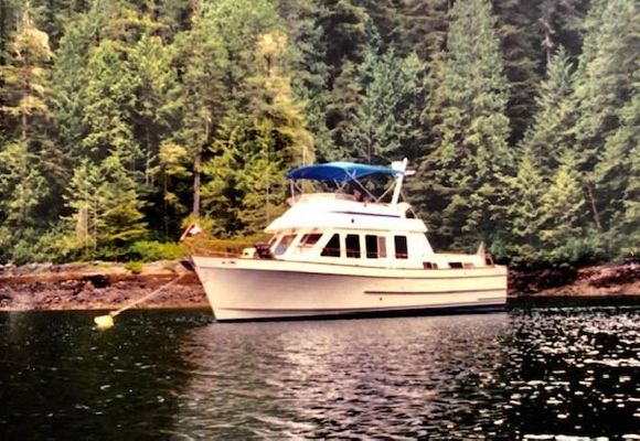Ocean Alexander AFT Cabin - main image