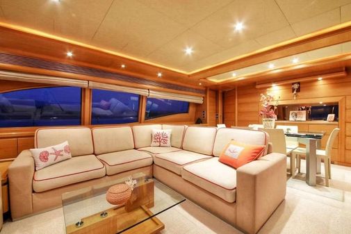 Ferretti Yachts Customline 97 image