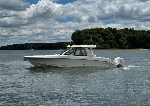 Boston Whaler 380 Realm image