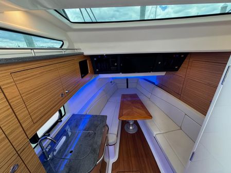 Boston Whaler 380 Realm image